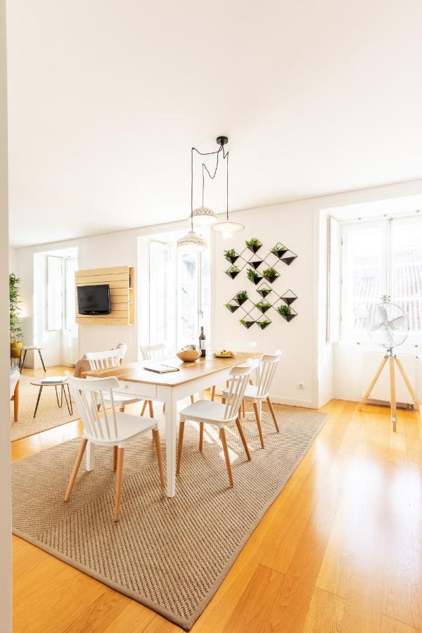 Apartament Joivy Chiado Self Check-In 2-Br Flat With Parking Lizbona Zewnętrze zdjęcie